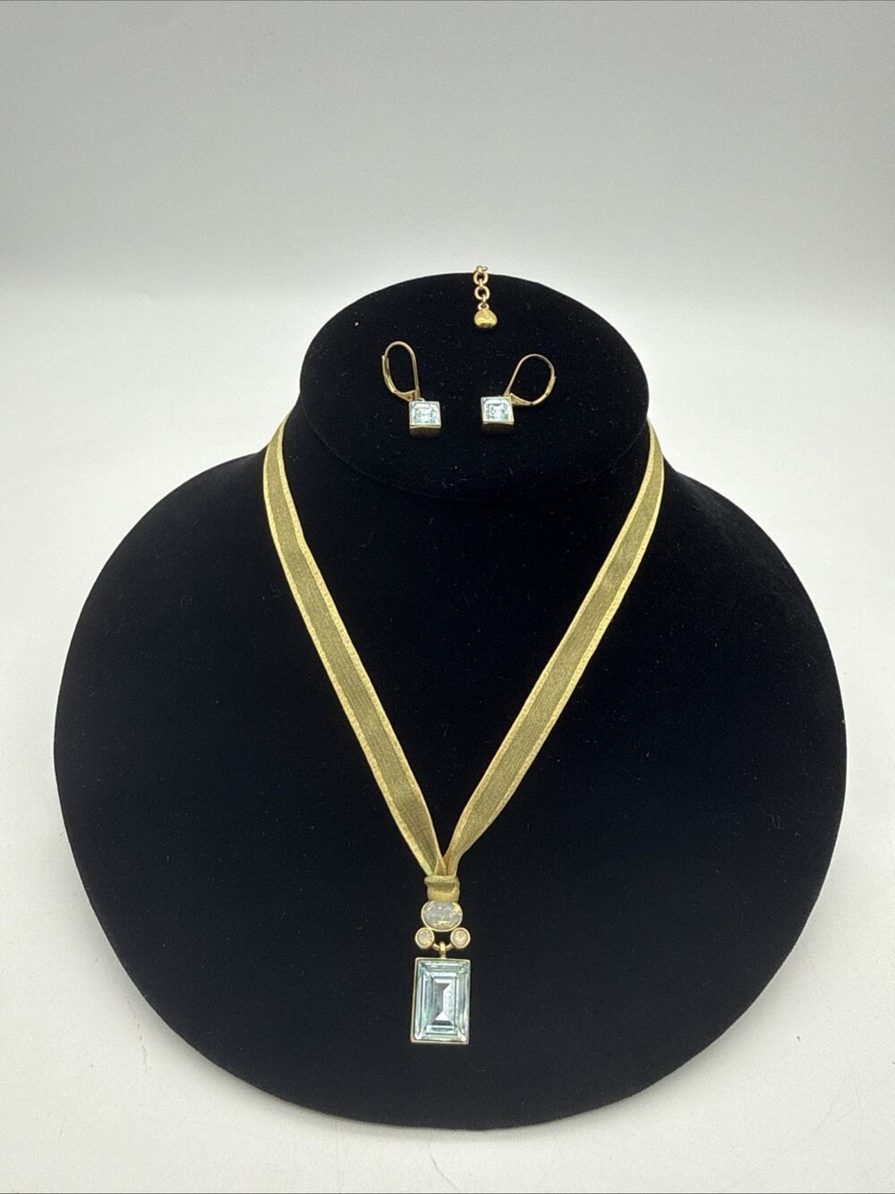 Givenchy Gold Ribbon & Aquamarine Choker/Necklace Pendant W/Matching Earrings